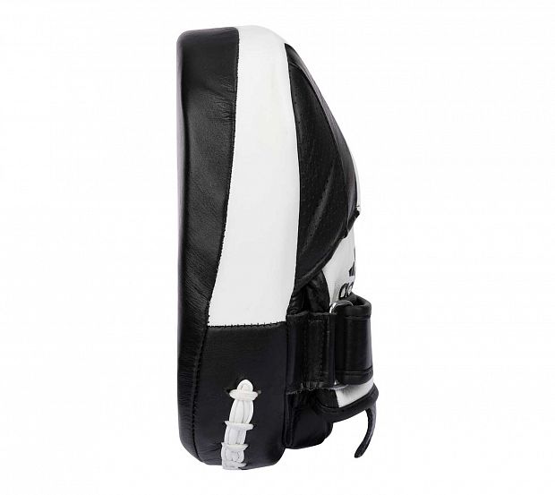 Лапы Speed 550 Micro Air Focus Mitt черно-белые Adidas adiSP550FM