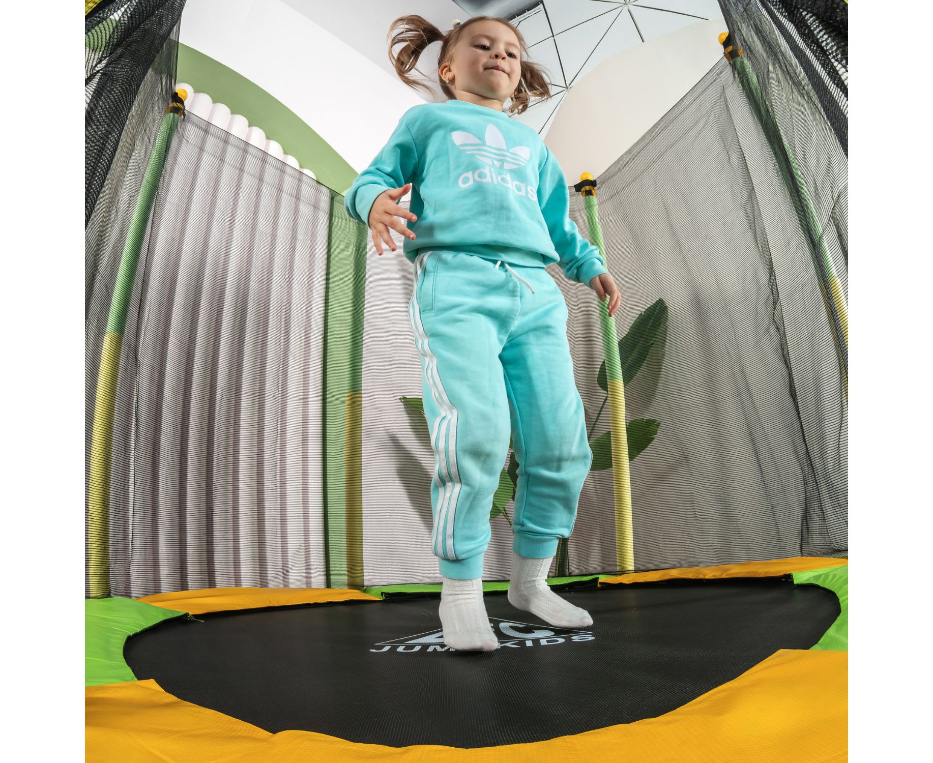Батут DFC Jump kids 55" (137см) 55INCH-JD-GY зелено-желтый
