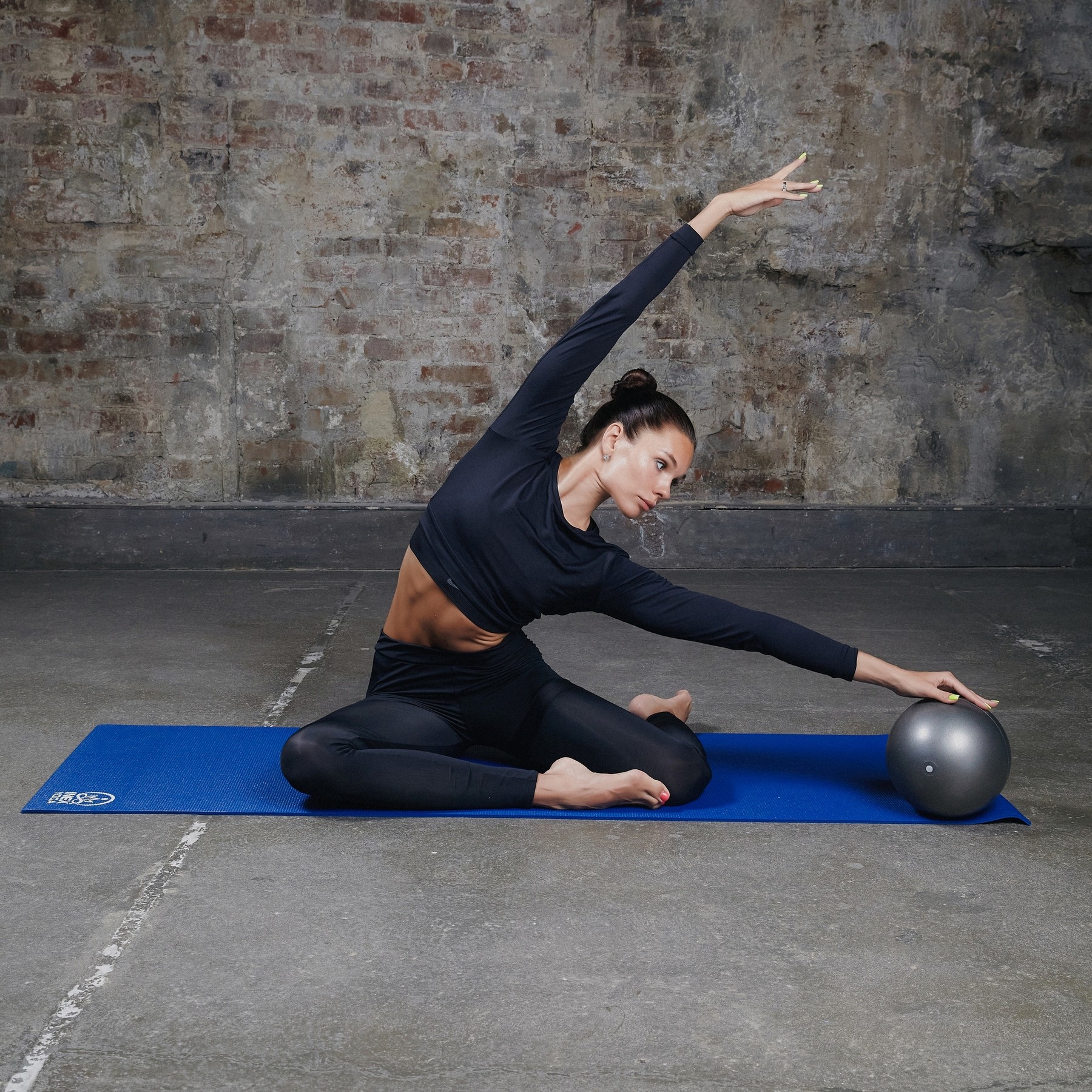 Пилатес-мяч d25 см Inex Pilates Ball RP-PFB25GY серый