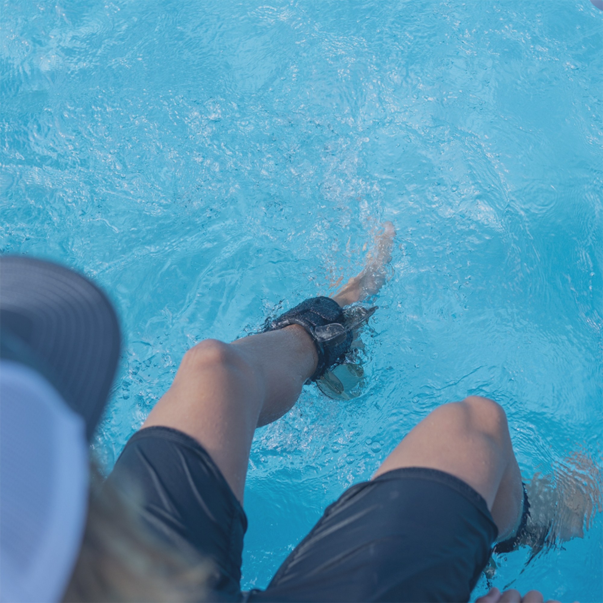 Манжеты Hydrorevolution Aqualogix Fins HR\MRPCFIN\00-00-00 среднее сопротивление, дымчатый, пара