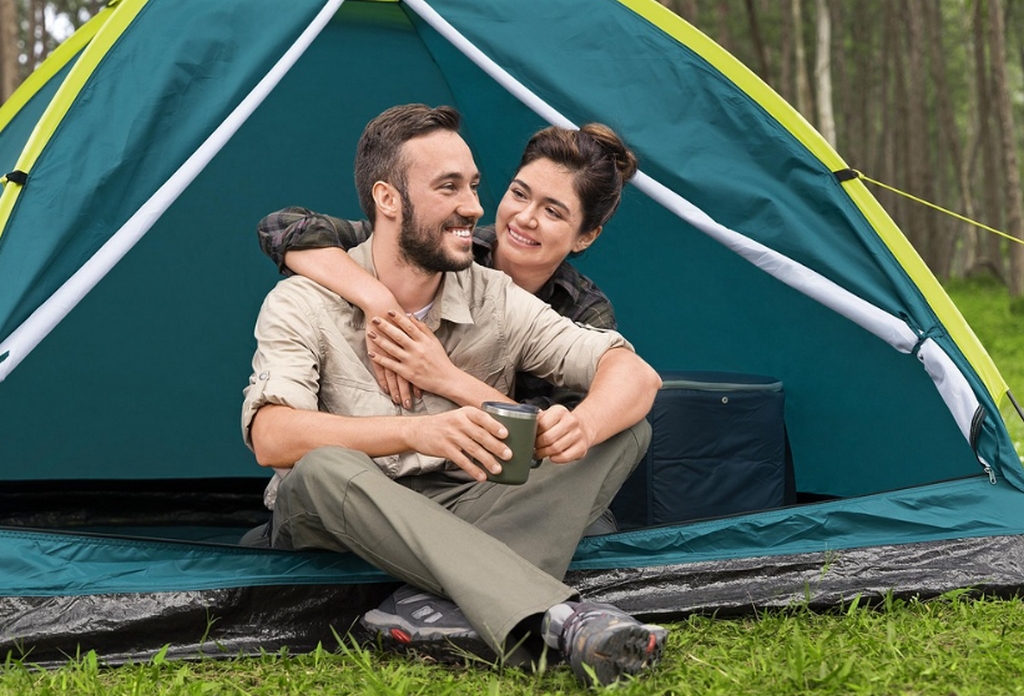 Палатка 4-местная, 240x200x135см, полиэстер 190Т, 600мм, 110гр/м2 РЕ Bestway Wander Dome 4 Tent 68143
