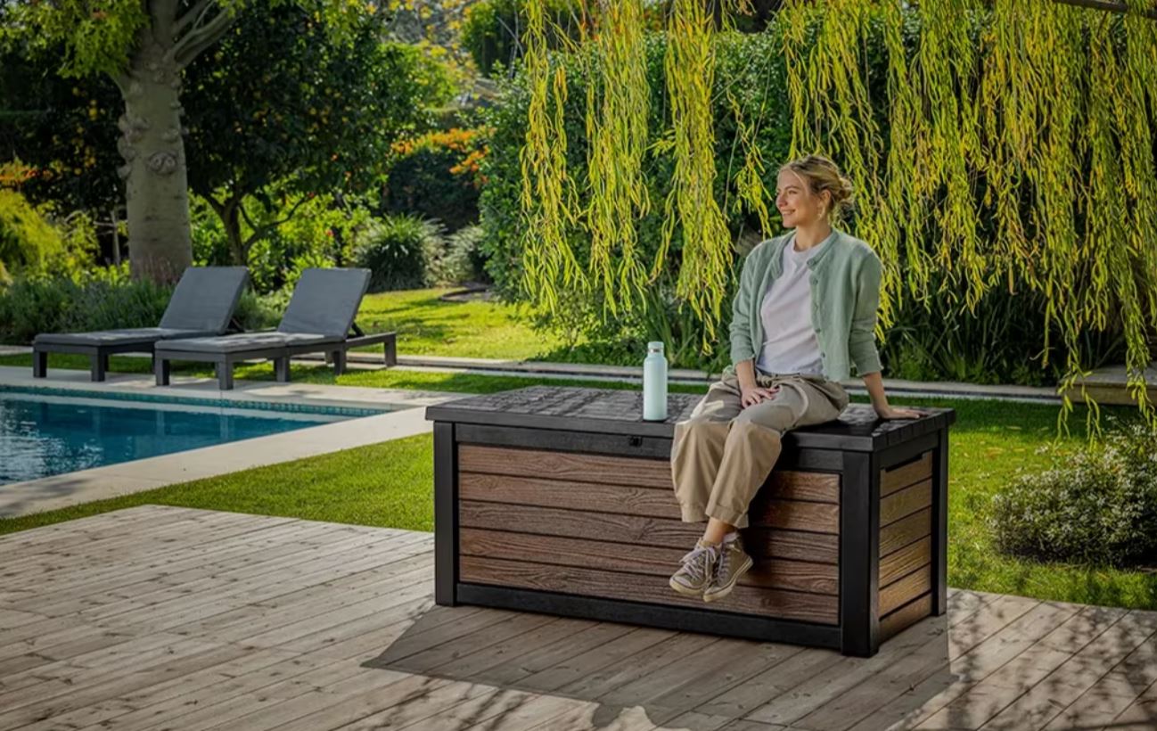 Сундук темно-коричневый Деко 630л (Deco deck 630 L Walnut)