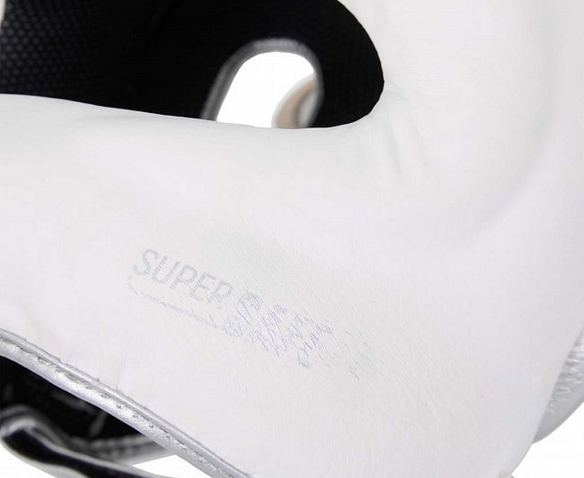 Шлем для единоборств с бампером Clinch Face Guard C149 бело-серебристый