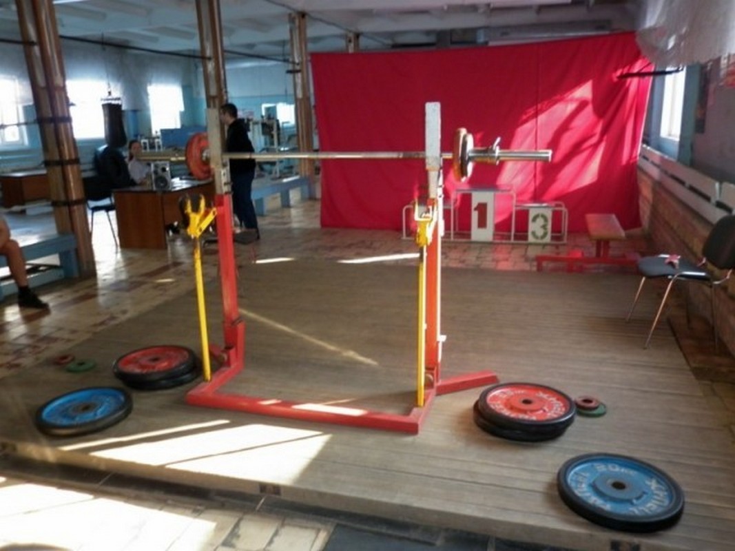 Помост для пауэрлифтинга (соревновательный) 2,5х2,5х0,1 м Atlet | Premium Fitness