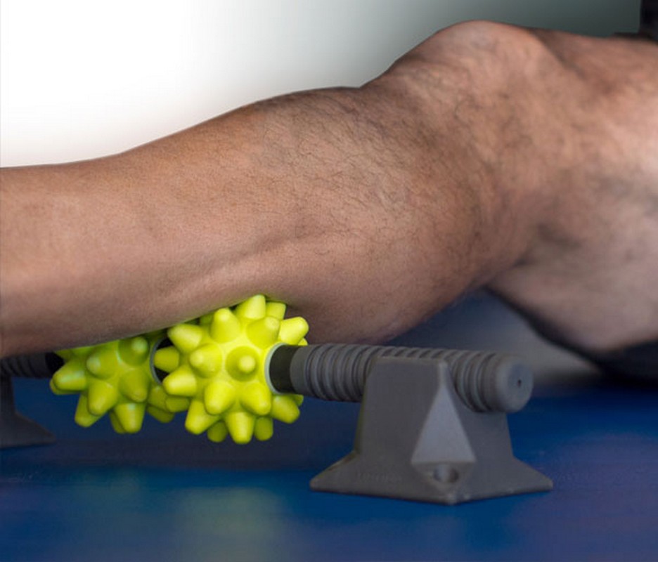 Массажер с рукоятками RumbleRoller Beaside Bar BROT2 белый