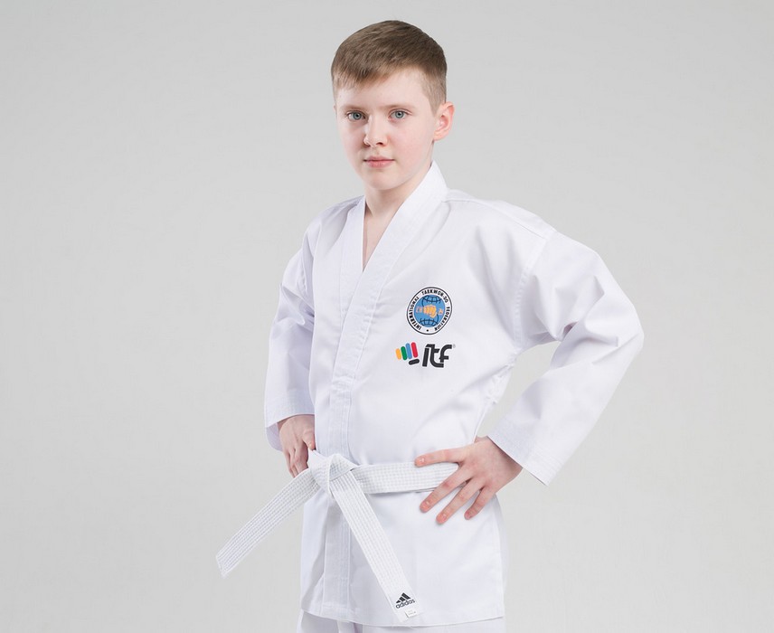 Добок для тхэквондо с поясом Adidas подростковый ITF Student Dobok белый adiTITF01