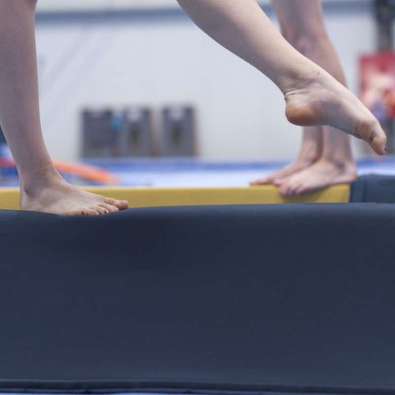 Мат Multi для бревна гимнастического изготовлен из мягкого пеноматериала SPIETH Gymnastics 1540620
