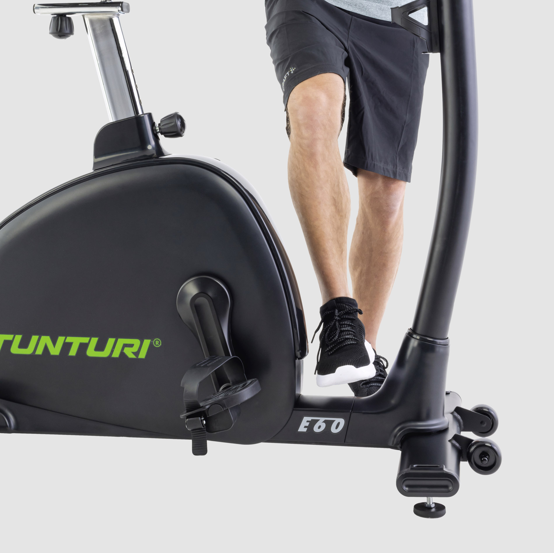 Велотренажер Tunturi Signature E80 23TBE80000