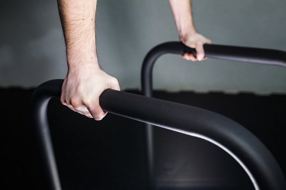 Брусья напольные хайлетсы  черный | Premium Fitness