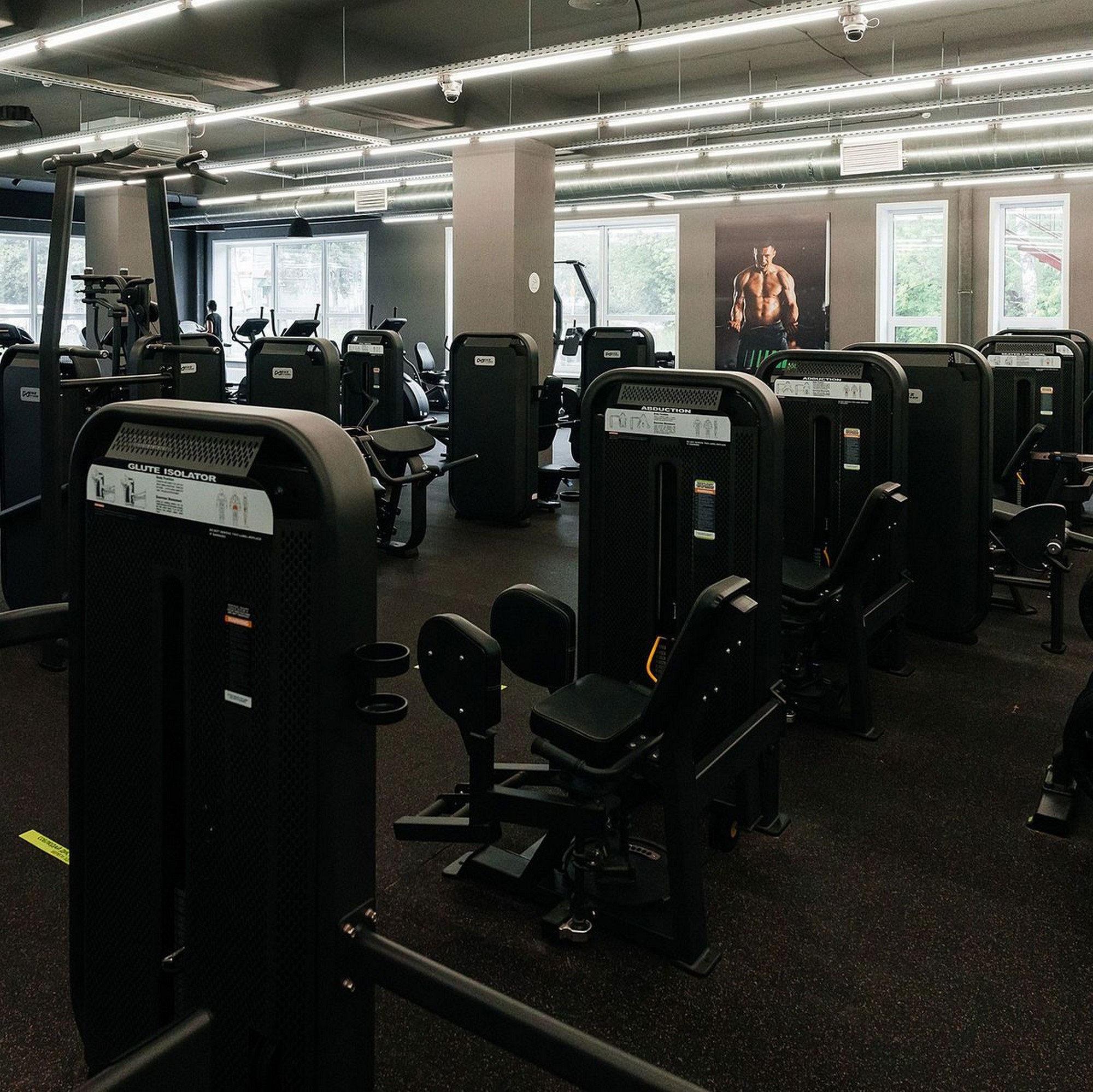 Дельт-машина DHZ E7005 для тренировки плеч | Premium Fitness