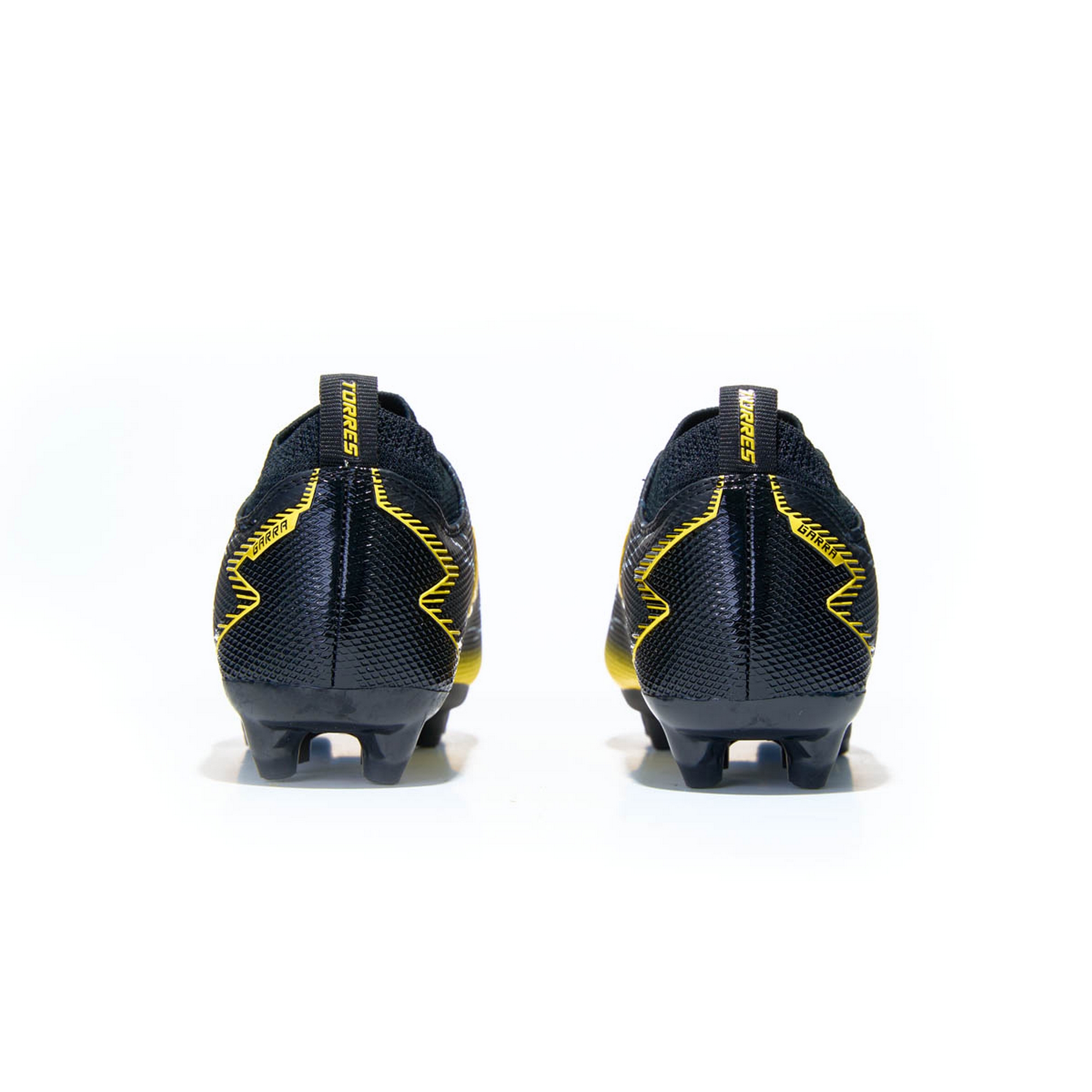 Бутсы футбольные Torres GARRA TS35824180с носком, черный