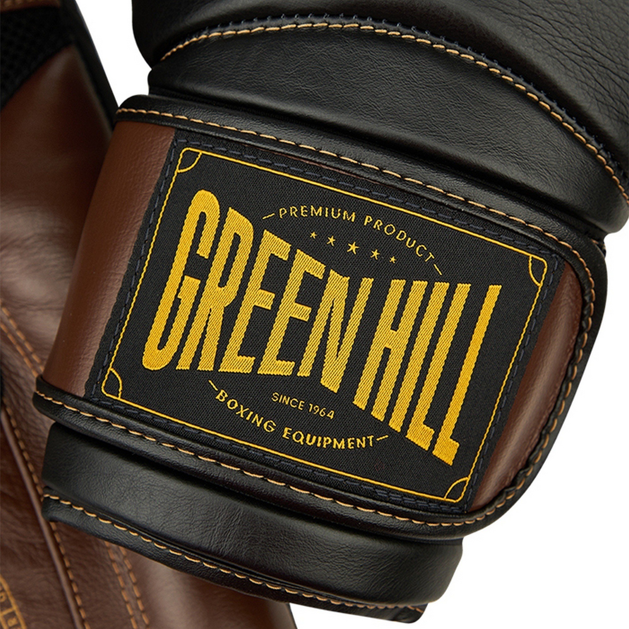 Боксерские перчатки Green Hill STRIKER THBGTR-02 черный\коричневый