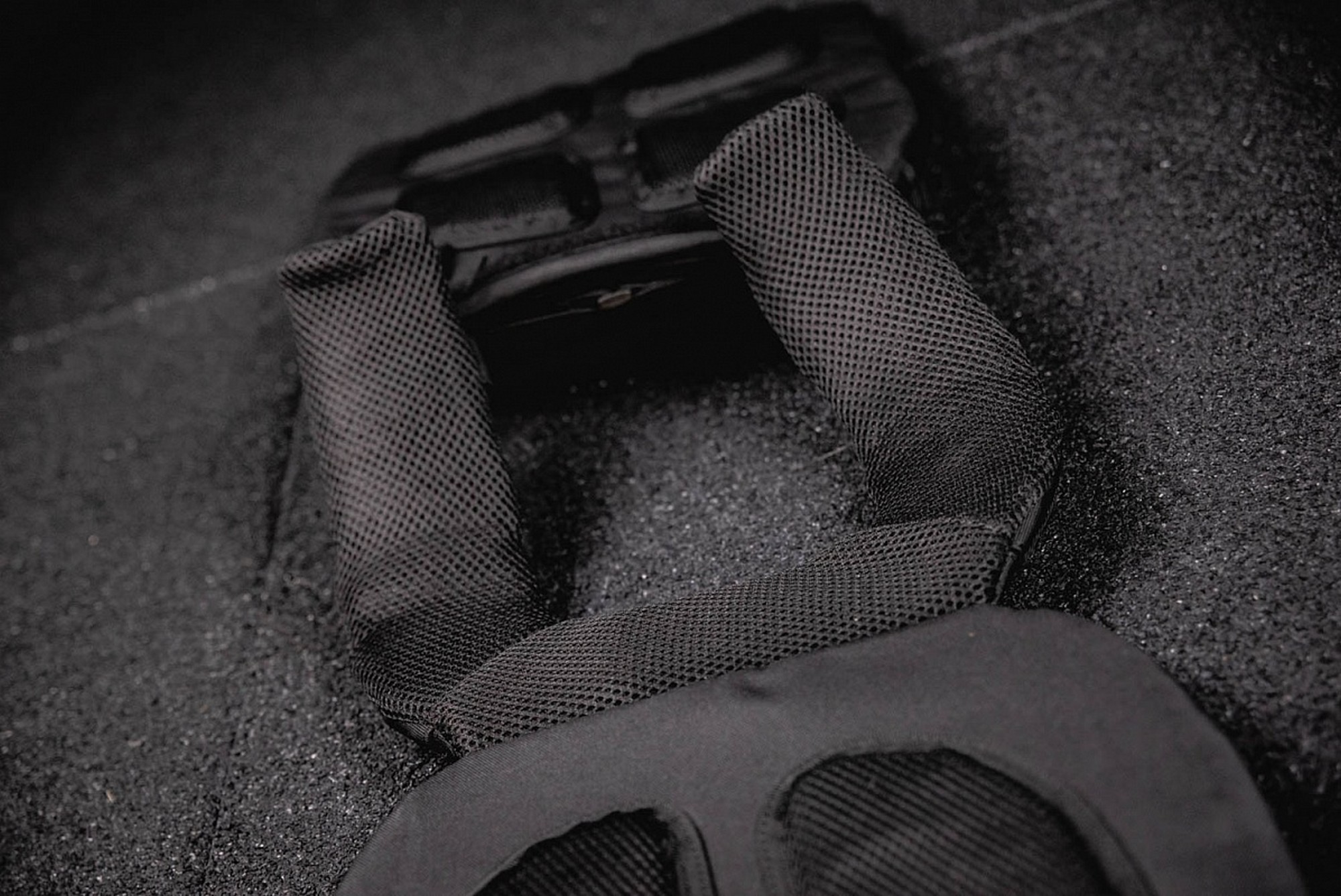 Жилет утяжелитель c плитами, 12 кг YouSteel