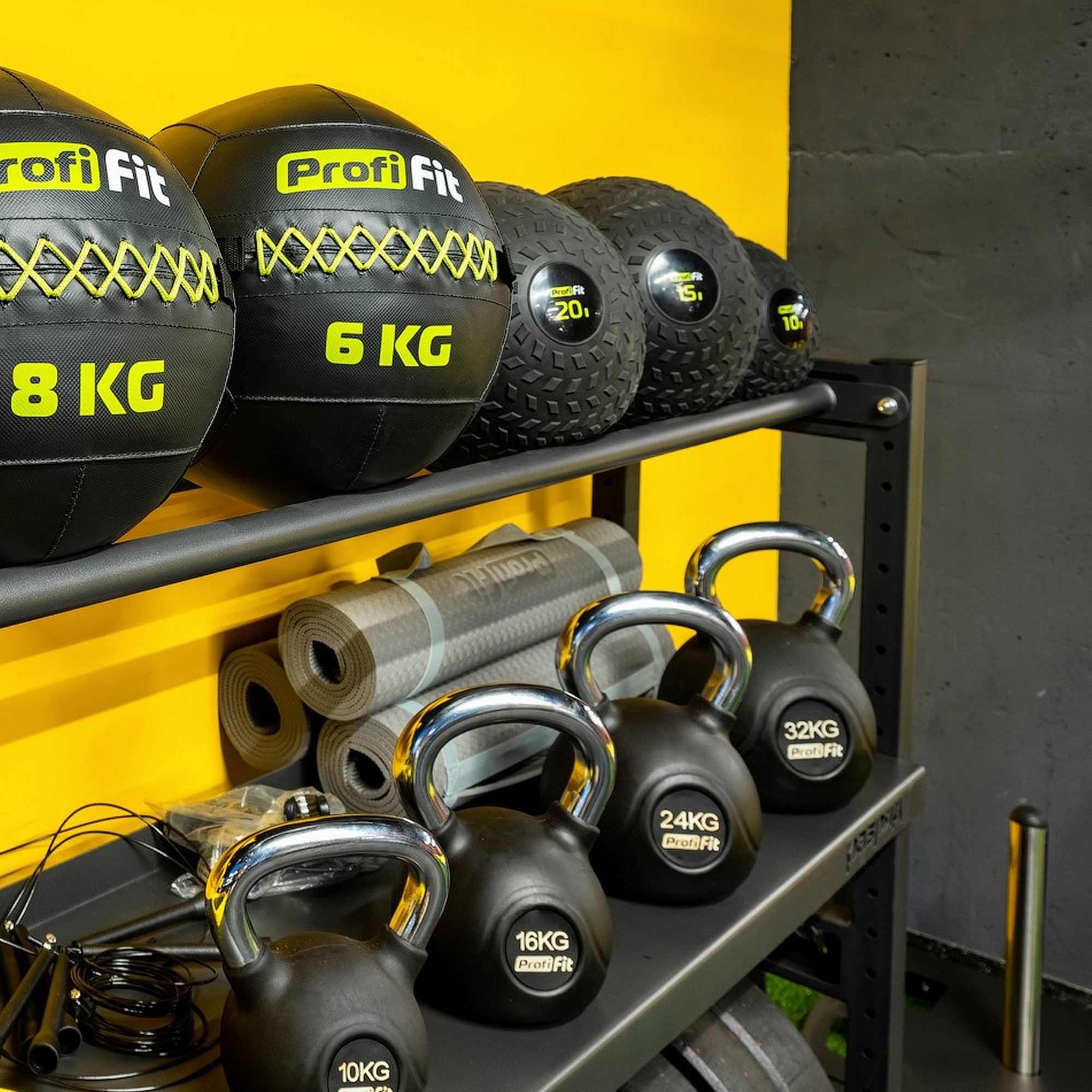 Гиря обрезиненная с хромированной ручкой 6кг Profi-fit