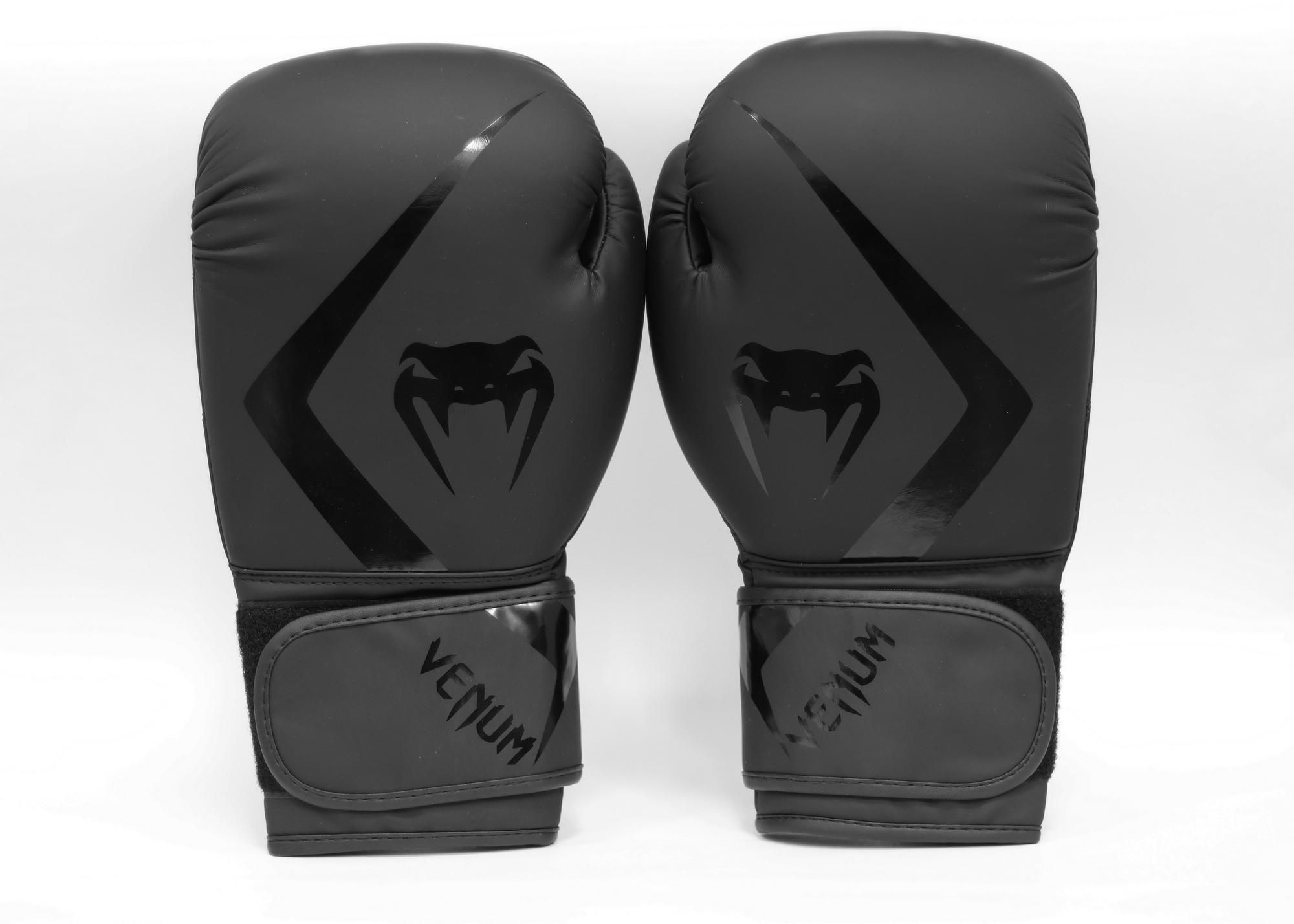 Перчатки тренировочные 8 oz Venum Rumble Advance 05089-114 черный
