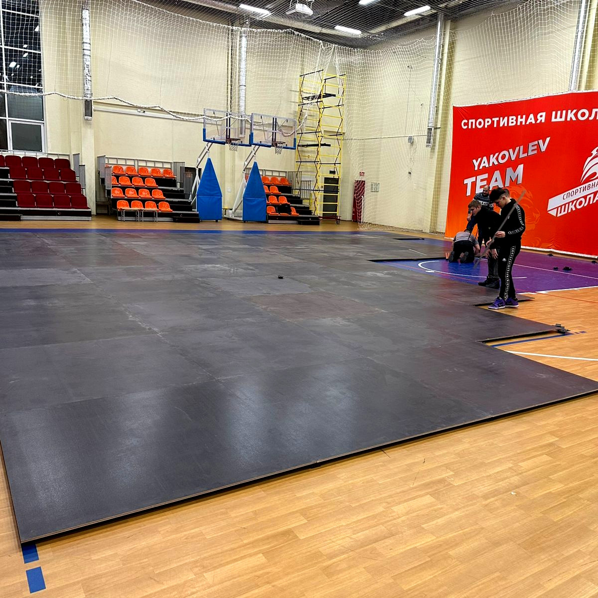 Помост для художественной гимнастики GymSport RHYTHMIC с амортизаторами 9х9 для ковра 10х10