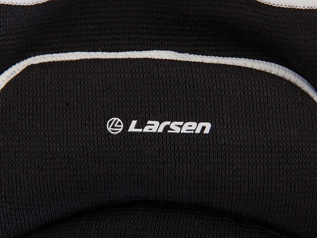 Защита колена Larsen ECE 051 черный
