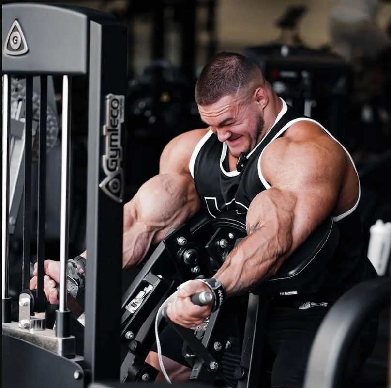 Gymleco 350 Бицепс сидя | Premium Fitness
