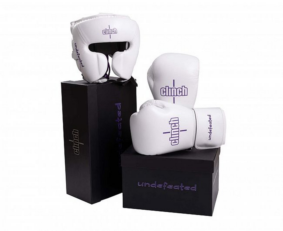 Перчатки боксерские Clinch Undefeated C161 белый