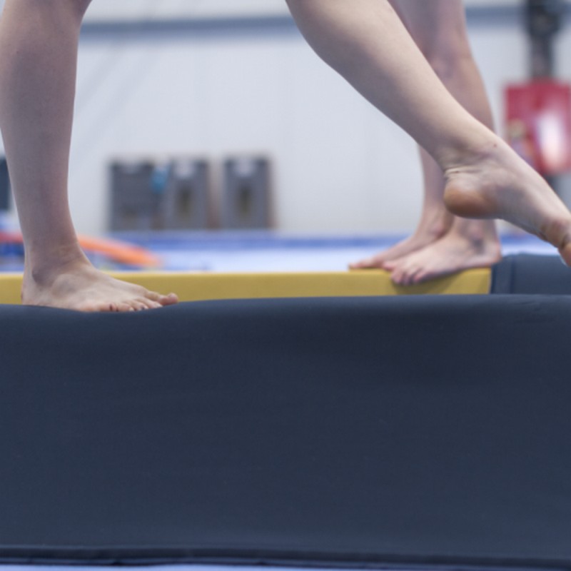 Мат Multi для бревна гимнастического изготовлен из мягкого пеноматериала SPIETH Gymnastics 1540620