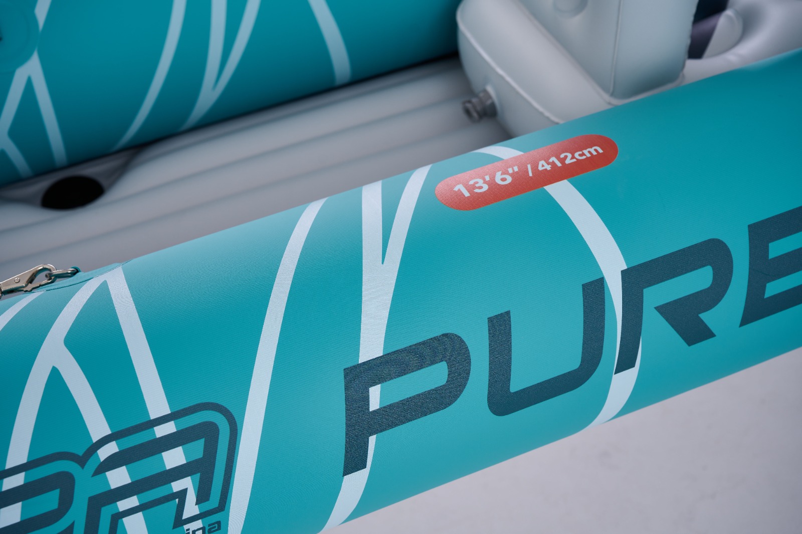 Надувная байдарка Kayak Glider-475 475x83х42см, 3 весла, 3 сиденья, киль, до 230кг Aqua Marina Glider-475 PA-25GD03