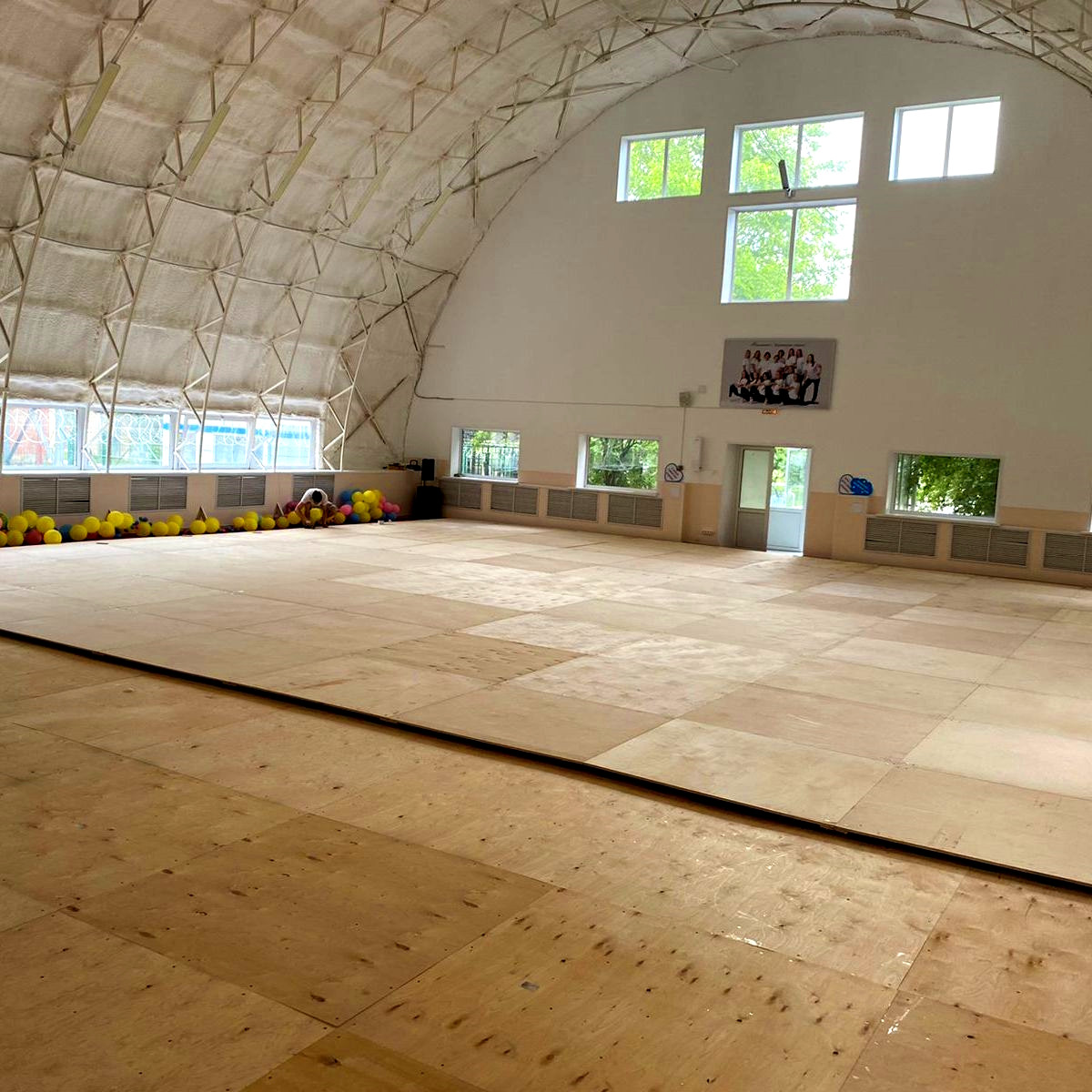 Помост для художественной гимнастики GymSport RHYTHMIC с амортизаторами 9х9 для ковра 10х10