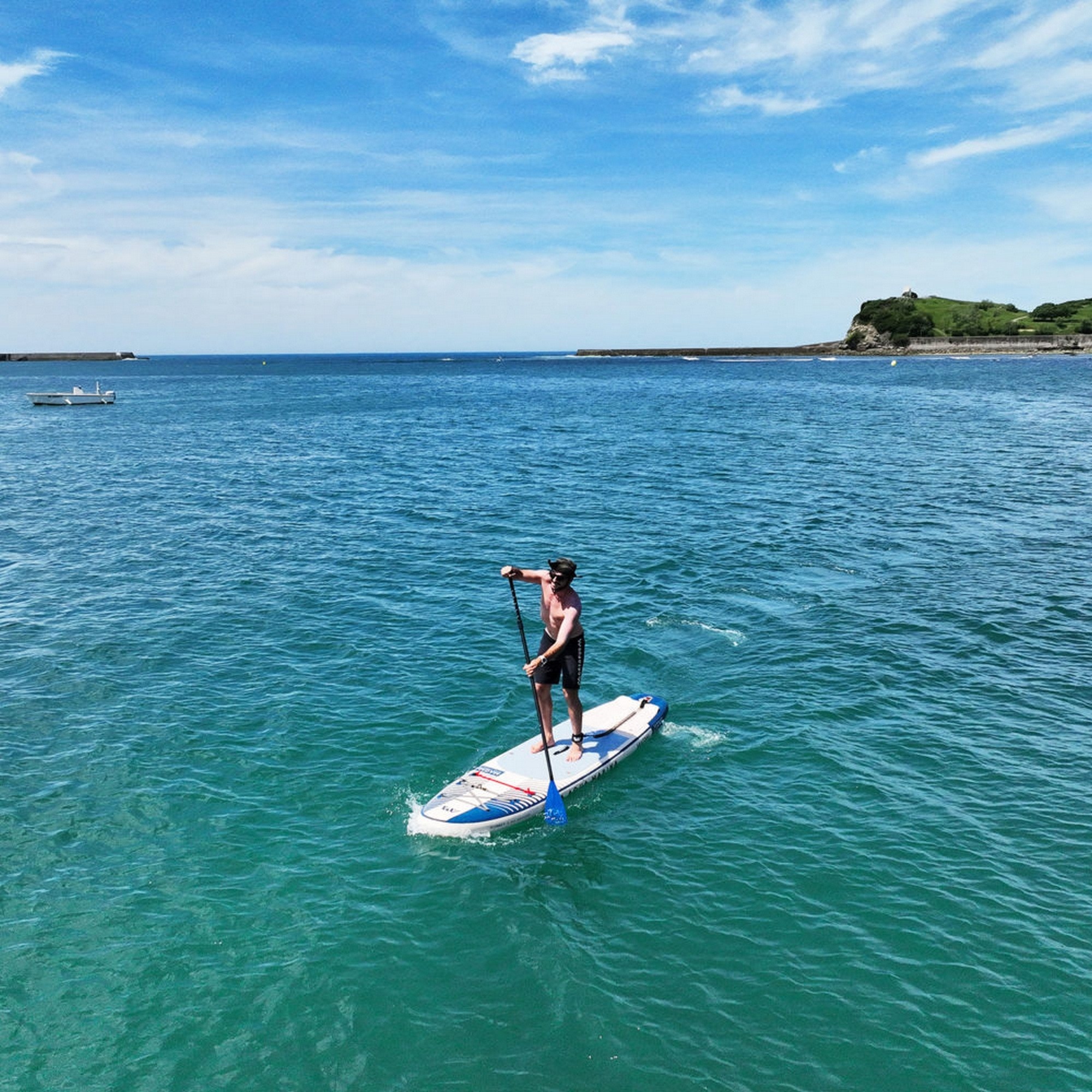 SUP-доска 340х84х15см, насос, весло, лиш, киль, ремнабор, сумка, до 150кг Aqua Marina Magma BT-23MAP