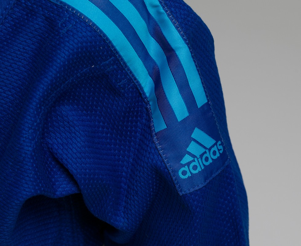 Кимоно для дзюдо Adidas Club синее с голубыми полосками J350B