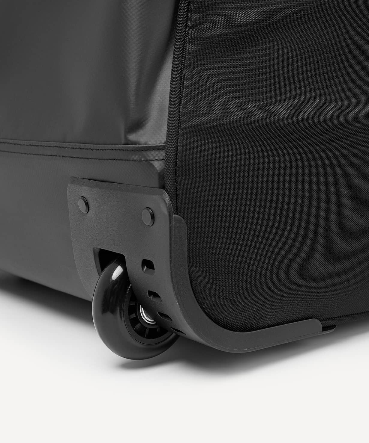 Баул на колесах Jogel Division Rolling Duffle Bag, черный