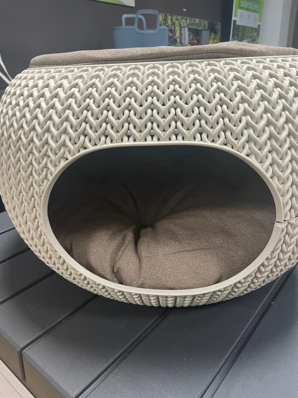Лежанка для питомцев уютная Cozy Home Pet