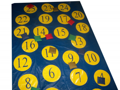 Игровой набор (Игровое поле 2,0х1,35х0,02 м с числами+12 фишек 10х10 см) 