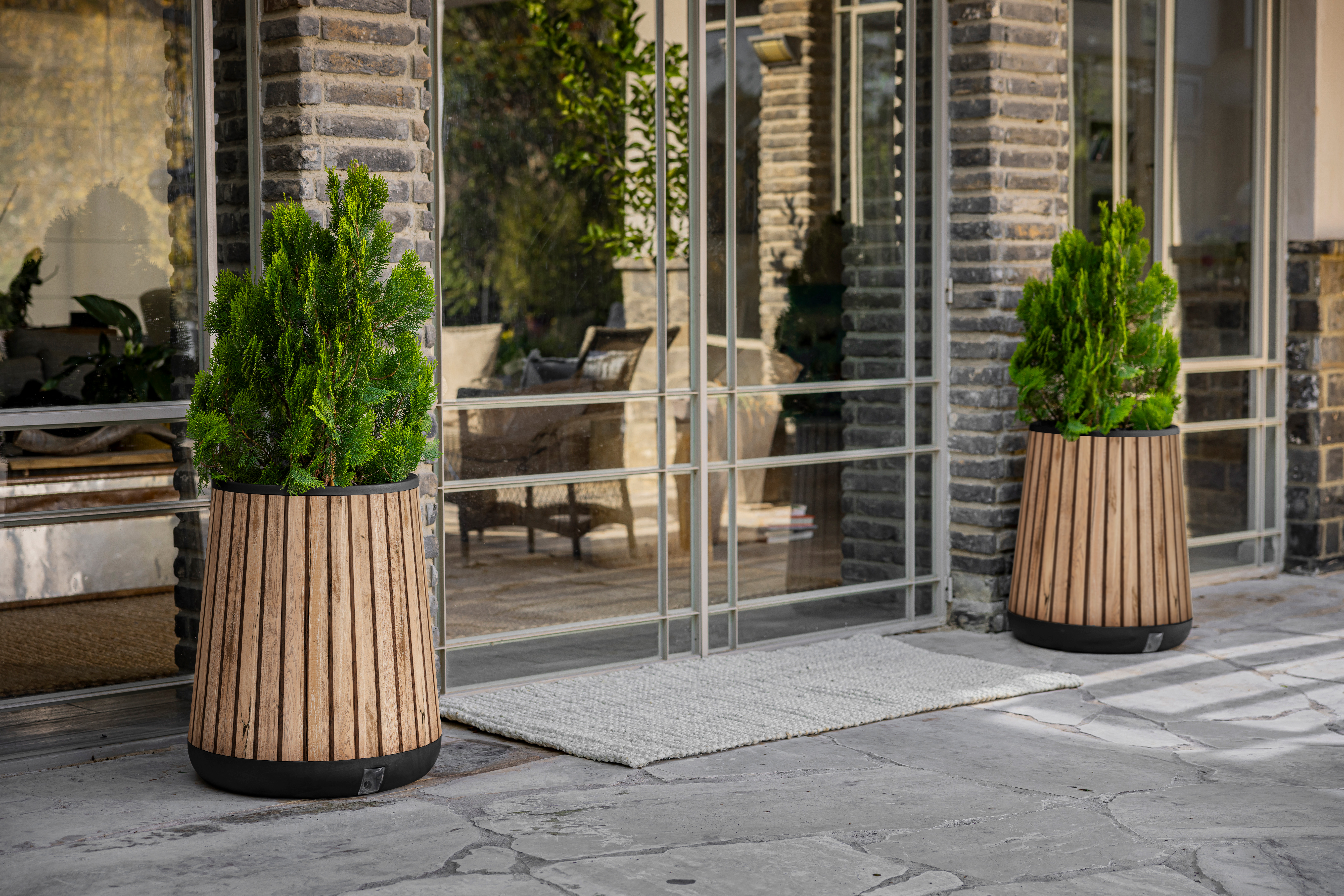 Кашпо-Грядка коричневое DECO CONIC PLANTER