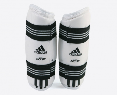 Защита предплечья для тхэквондо Adidas WTF Forearm Protector белая adiTFP01