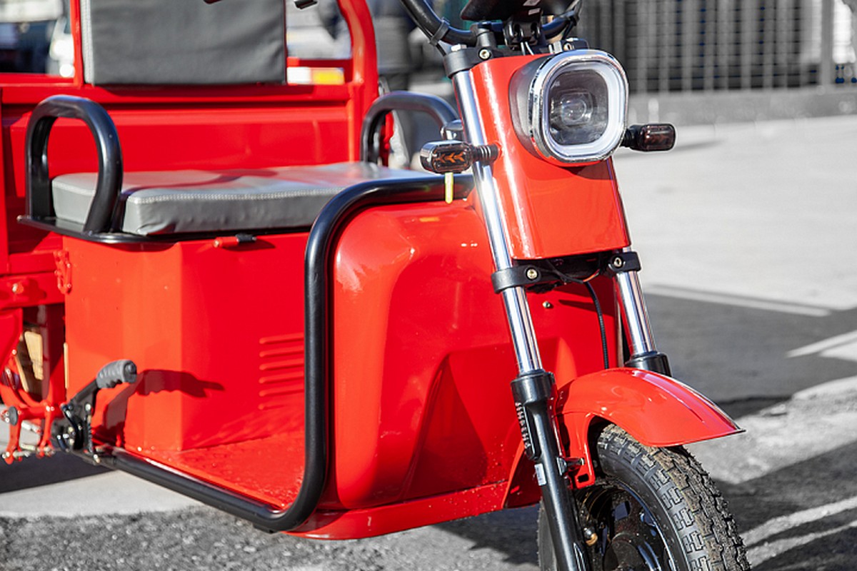 Грузовой электротрицикл RuTrike Амулет 1100 60V650W 024450-2810 черный матовый